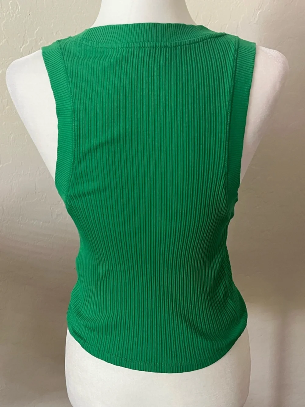 Zara Green Sleeveless T-Shirt Size Small - Picture 3 of 3